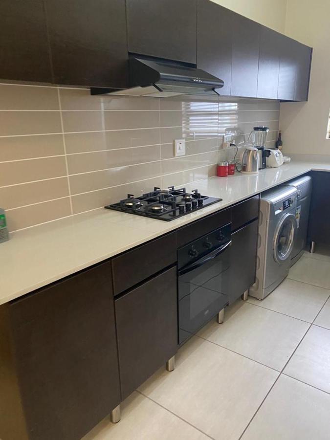 Greenstone Ridge Apartment Johannesburg Buitenkant foto