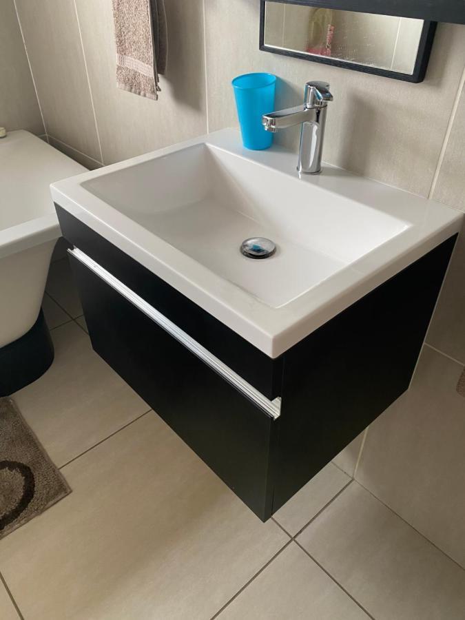 Greenstone Ridge Apartment Johannesburg Buitenkant foto